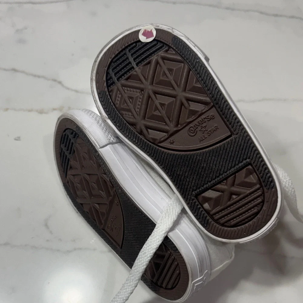 Converse Kids High-Top Canvas Sneakers in Off-White/Cream